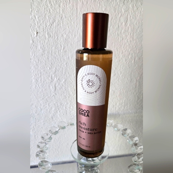 Coco Shea Rich Moisture Body Oil • Bath & Body Works - Picture 5 of 7